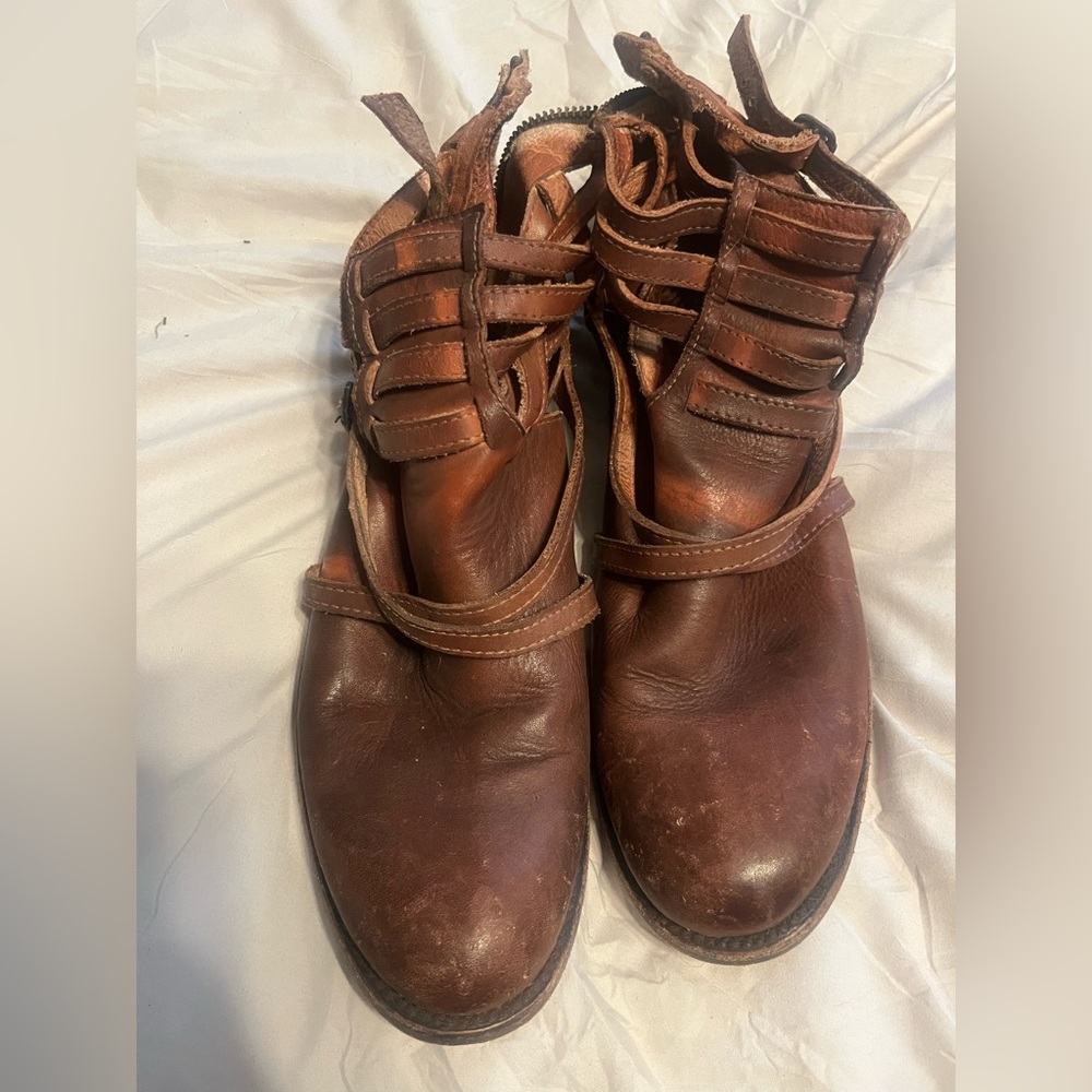 Freebird By Steve Madden Stair Booties Size 9